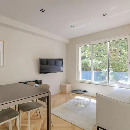 Apartment T2 Moderne Pour 4 - St-didier-au-mont-d'or Saint-Didier-au-Mont-d'Or