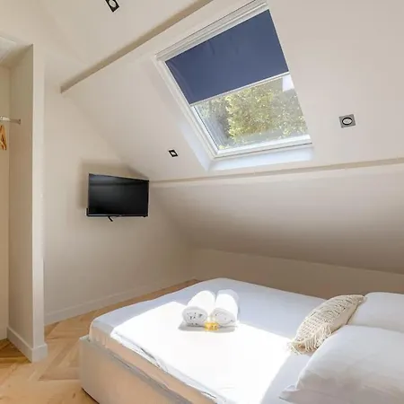 T2 Moderne Pour 4 - St-didier-au-mont-d'or *