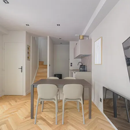 T2 Moderne Pour 4 - St-didier-au-mont-d'or *